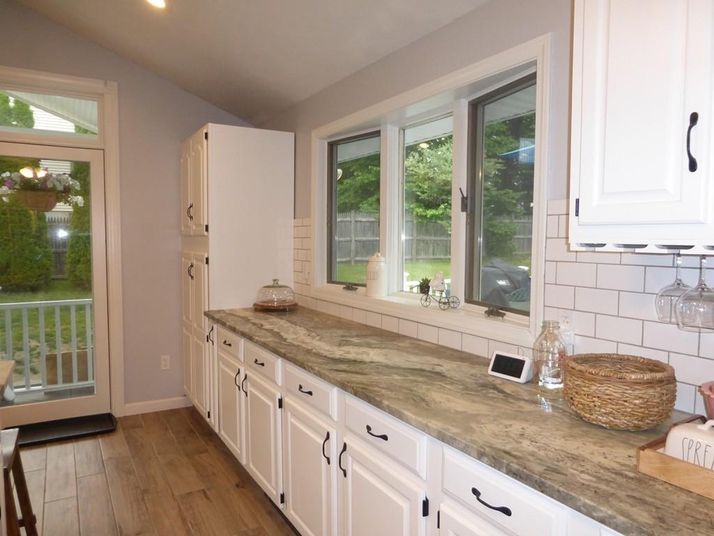 37 Juniper Lane Rutland, MA 01543 - Photo 6 of 32 Gallery Image 6