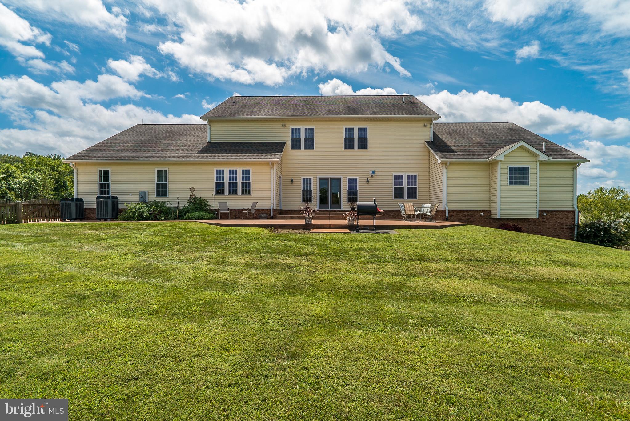 8633 Shepherds Way Rixeyville, VA 22737 - Photo 39 of 48 a front view of a house with a yard
