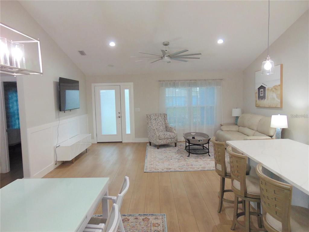 451 Tanager Road Venice, FL 34293 - Photo 3 of 27