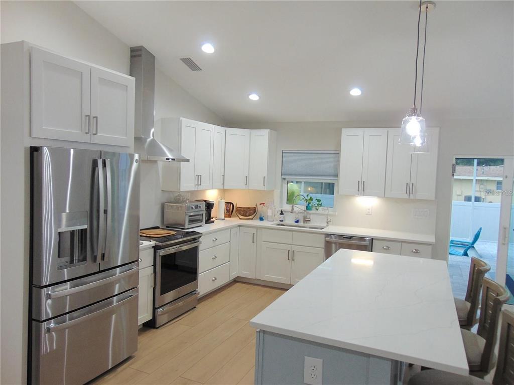 451 Tanager Road Venice, FL 34293 - Photo 10 of 27