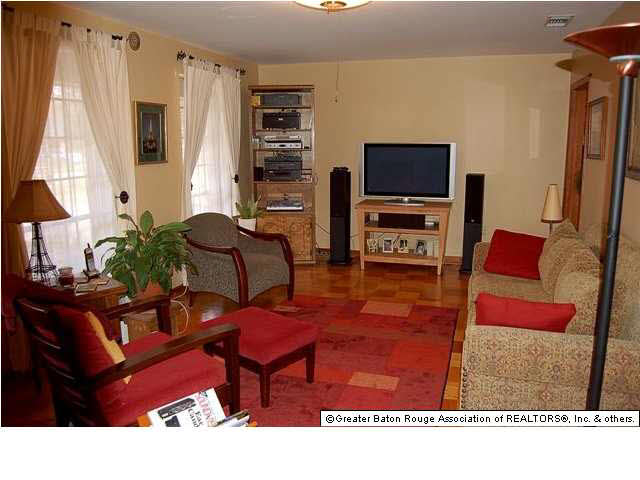 10568 Allyson Street Baton Rouge, LA 70815 - Photo 4 of 6