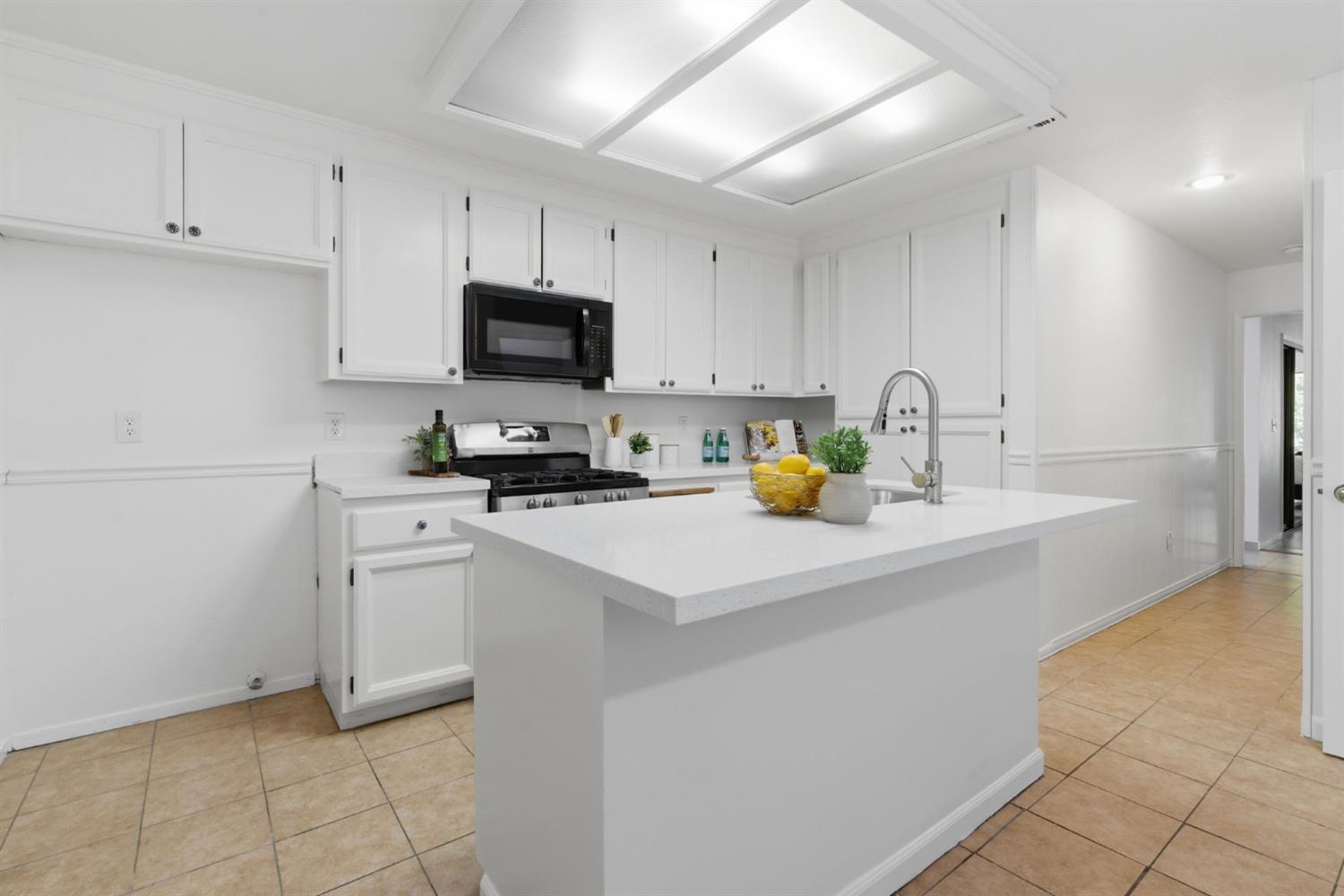 1451 West Swain Road Stockton, CA 95207 - Photo 16 of 36