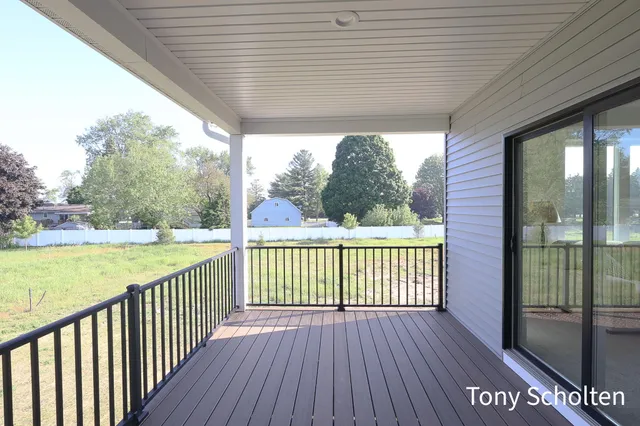 $478,500 | 6324 Blendon Wds Drive, Unit 21, Hudsonville, MI 49426