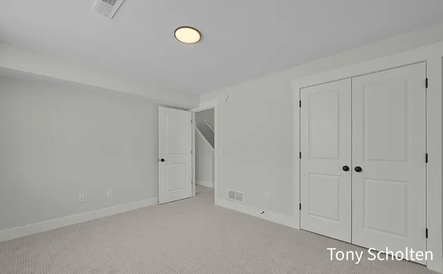 $478,500 | 6324 Blendon Wds Drive, Unit 21, Hudsonville, MI 49426