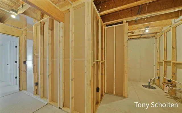 $478,500 | 6324 Blendon Wds Drive, Unit 21, Hudsonville, MI 49426