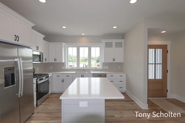 $478,500 | 6324 Blendon Wds Drive, Unit 21, Hudsonville, MI 49426