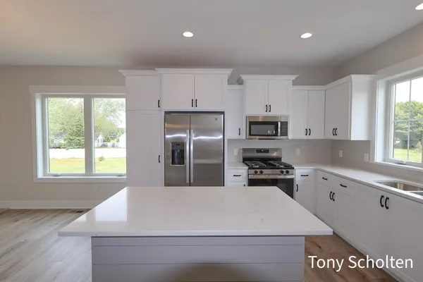 $478,500 | 6324 Blendon Wds Drive, Unit 21, Hudsonville, MI 49426