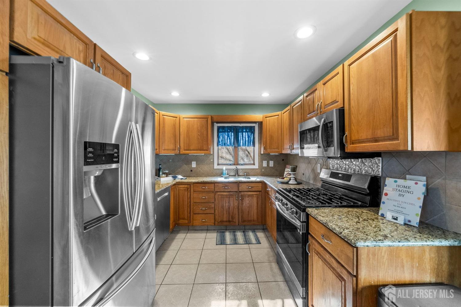 1224 Cherokee Road North Brunswick, NJ 08902 - Photo 17 of 52 Gallery Image 17