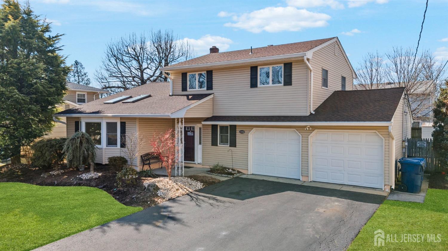 1224 Cherokee Road North Brunswick, NJ 08902 - Photo 4 of 52 Gallery Image 4