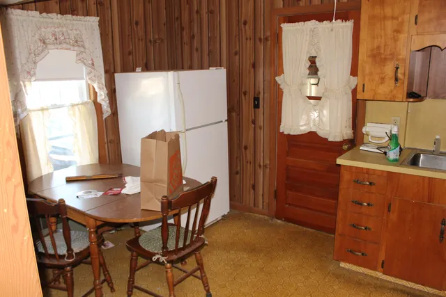 $240,000 | 351 Broadway, Rockland, ME 04841