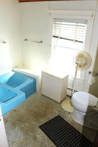 $240,000 | 351 Broadway, Rockland, ME 04841