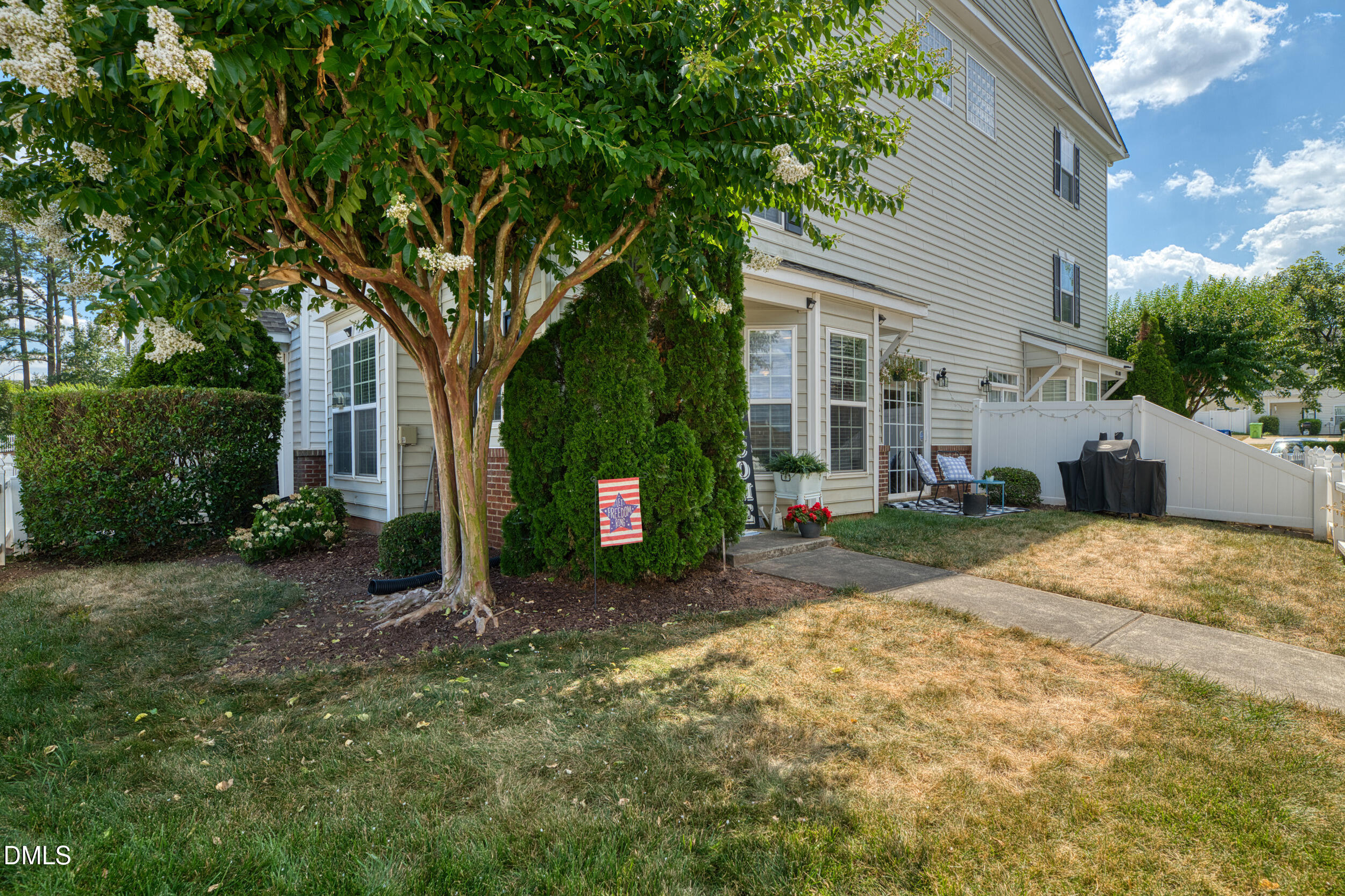 1121 Consortium Drive, Unit 115 Raleigh, NC 27603 - Photo 2 of 22 2 -1121 consortium dr, exterior