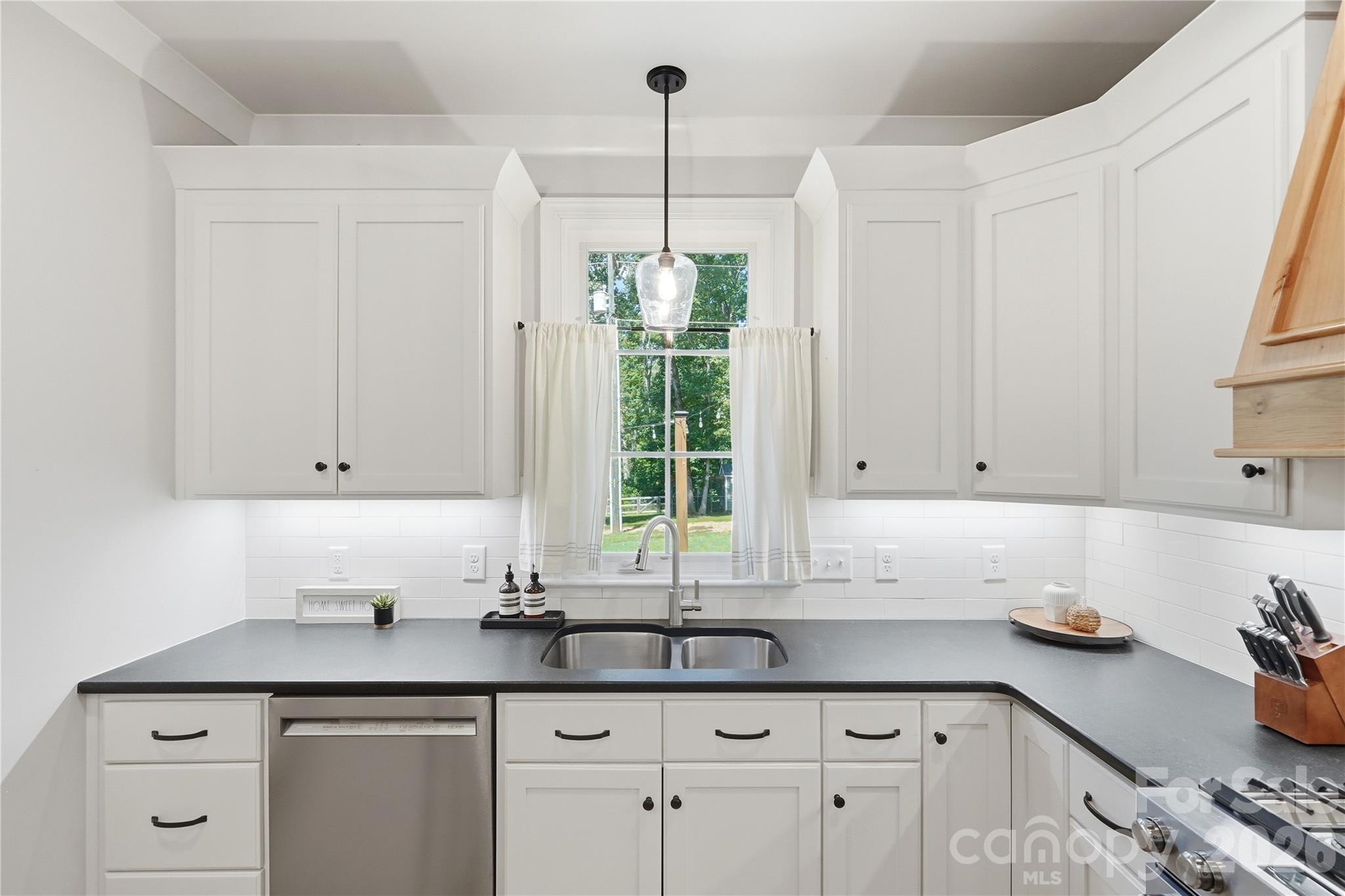 10154 Jim Sossoman Road Midland, NC 28107 - Photo 19 of 48 Gallery Image 19