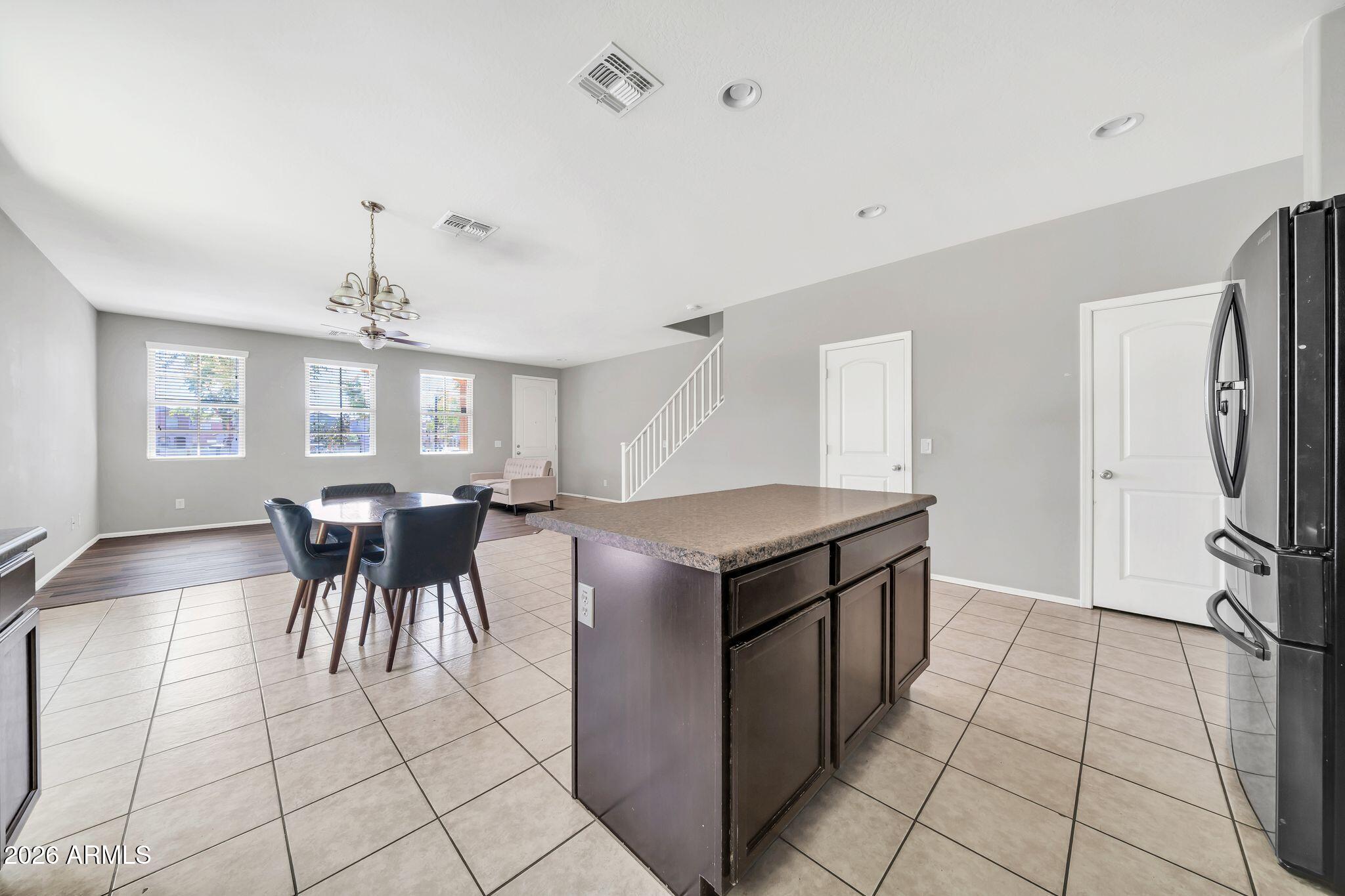 7770 West Alvarado Road Phoenix, AZ 85035 - Photo 8 of 37 7770 W Alvarado St-8