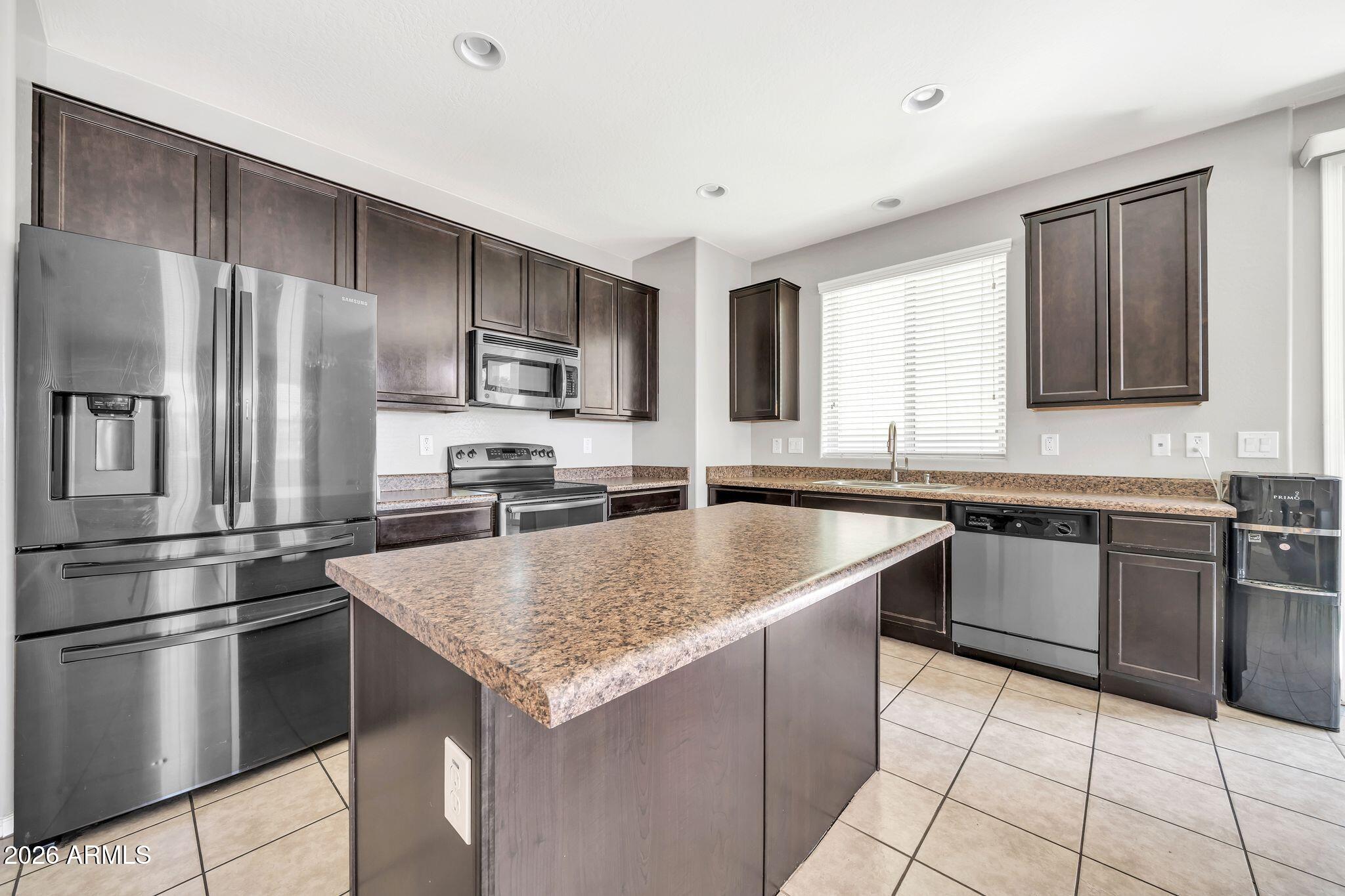 7770 West Alvarado Road Phoenix, AZ 85035 - Photo 13 of 37 7770 W Alvarado St-13