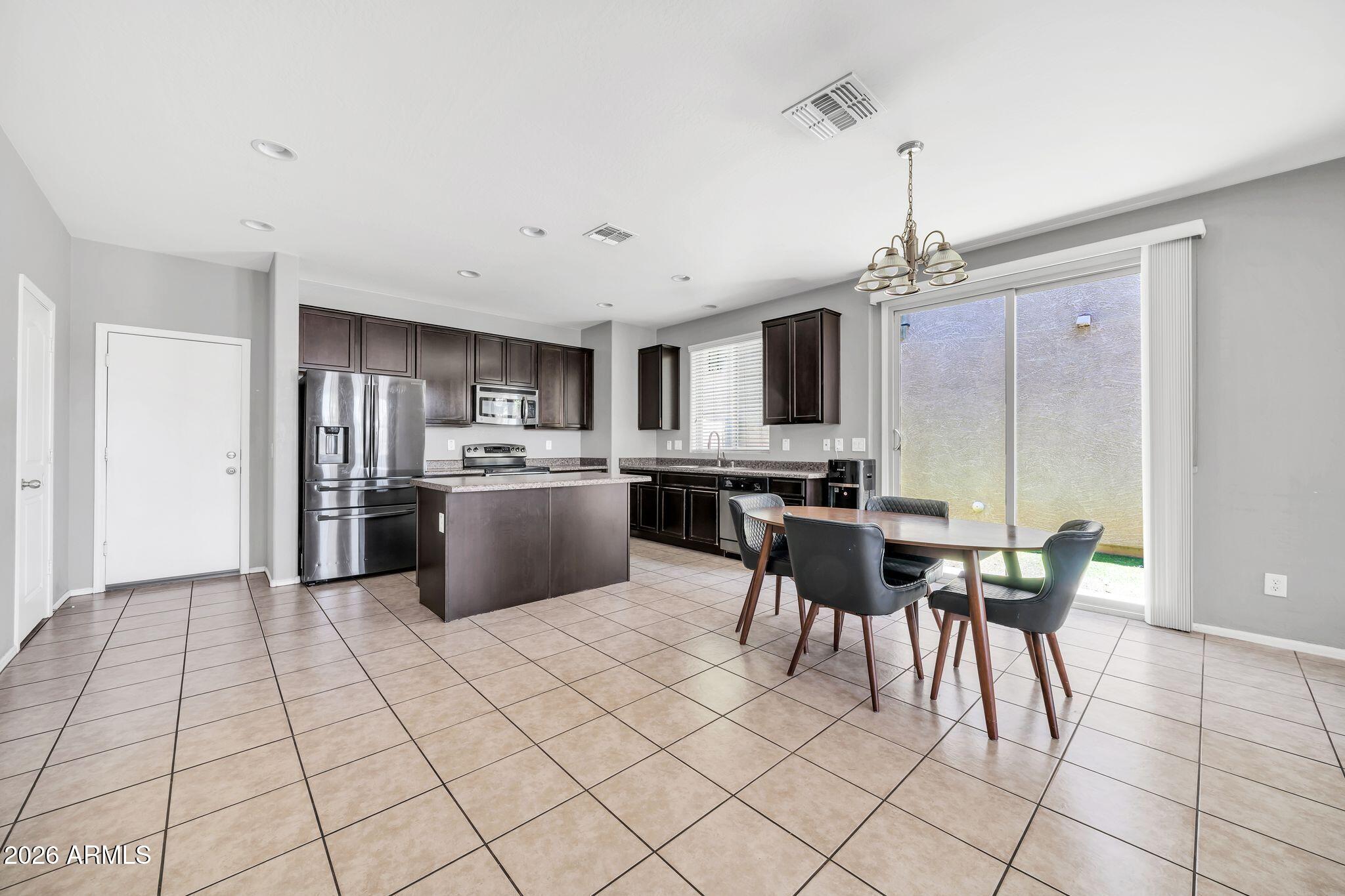 7770 West Alvarado Road Phoenix, AZ 85035 - Photo 3 of 37 7770 W Alvarado St-3