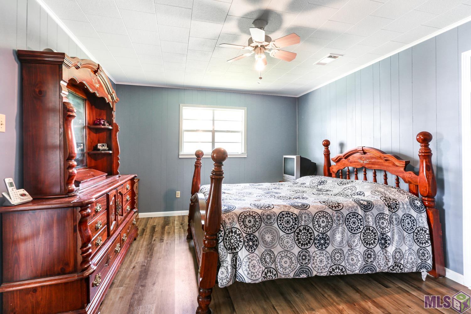 39373 Pershing Mire Road Gonzales, LA 70737 - Photo 10 of 16 Gallery Image 10
