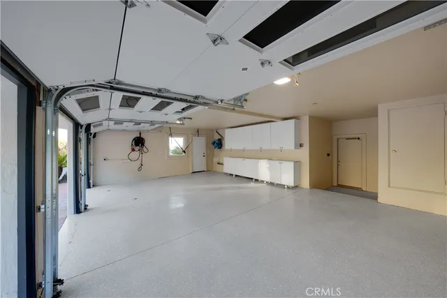 a view of a livingroom with closet