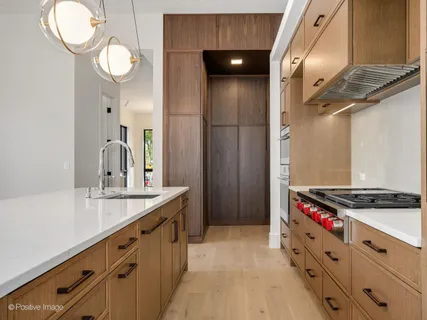 $2,550,000 | 1900 West Cortland Street, Chicago, IL 60622