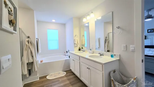 $2,800 | 4904 Snipe Road, Pace, FL 32571