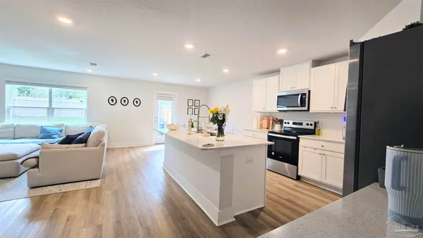 $2,800 | 4904 Snipe Road, Pace, FL 32571