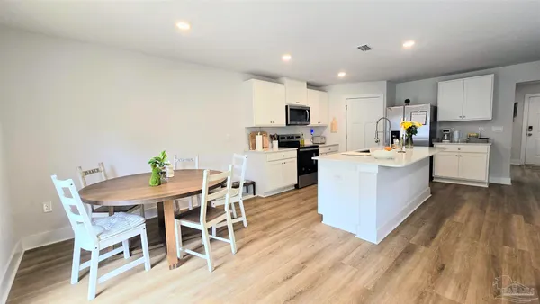 $2,800 | 4904 Snipe Road, Pace, FL 32571