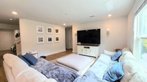 $2,800 | 4904 Snipe Road, Pace, FL 32571