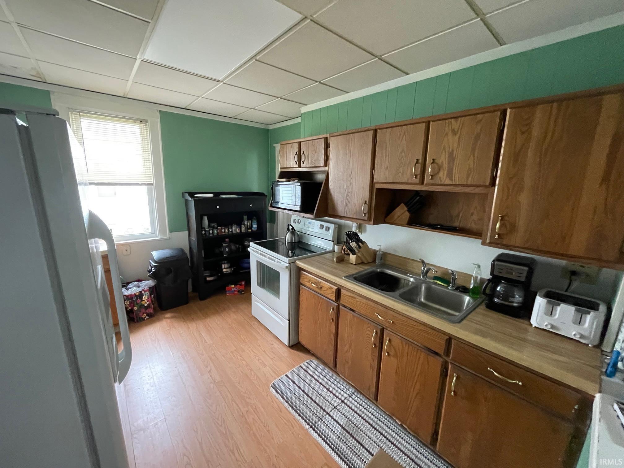 320 West 5th Street Rochester, IN 46975 - Photo 3 of 12