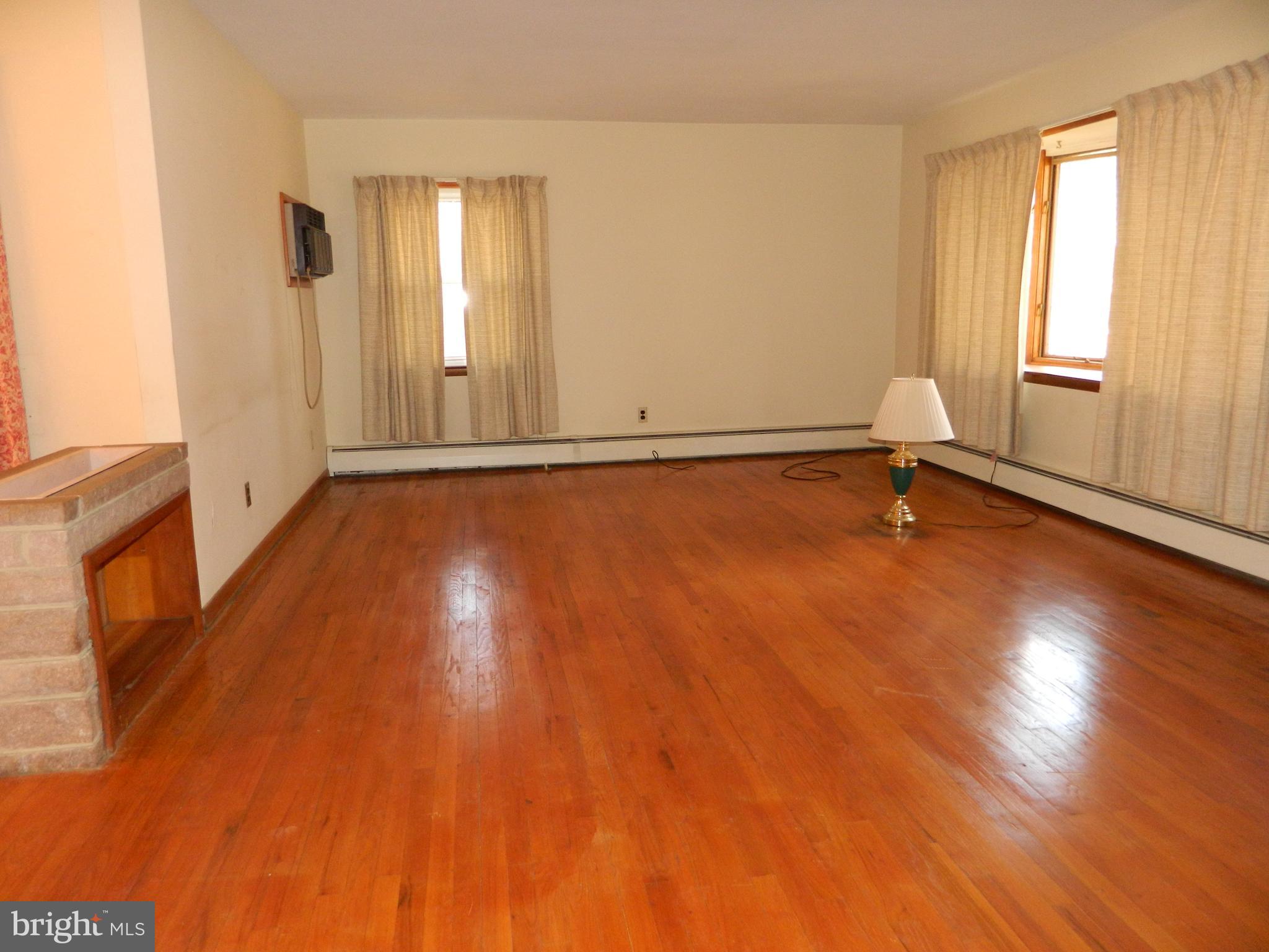 376 Ellisdale Road Chesterfield, NJ 08515 - Photo 8 of 24