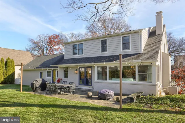 $675,000 | 155 Oak Lane, Hershey, PA 17033