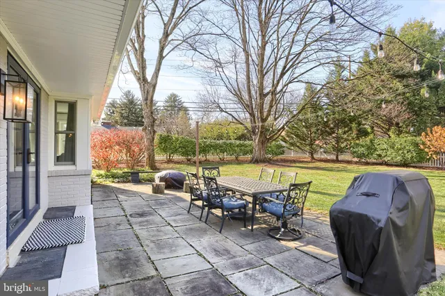 $675,000 | 155 Oak Lane, Hershey, PA 17033