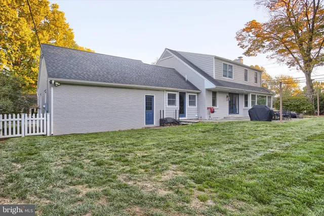 $675,000 | 155 Oak Lane, Hershey, PA 17033