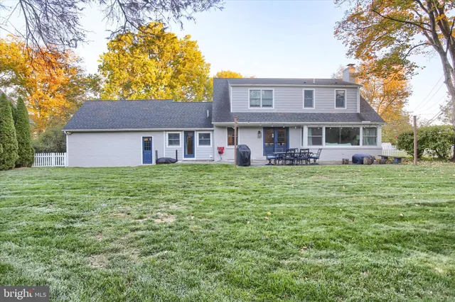 $675,000 | 155 Oak Lane, Hershey, PA 17033