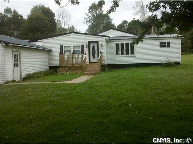 635 Gilbert Mills Road Schroeppel, NY 13069 - Photo 1 of 1 Exterior Front