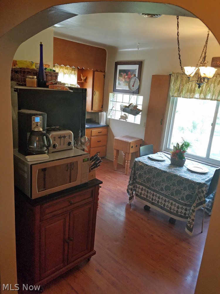 13230 Sprague Road Cleveland, OH 44130 - Photo 2 of 17