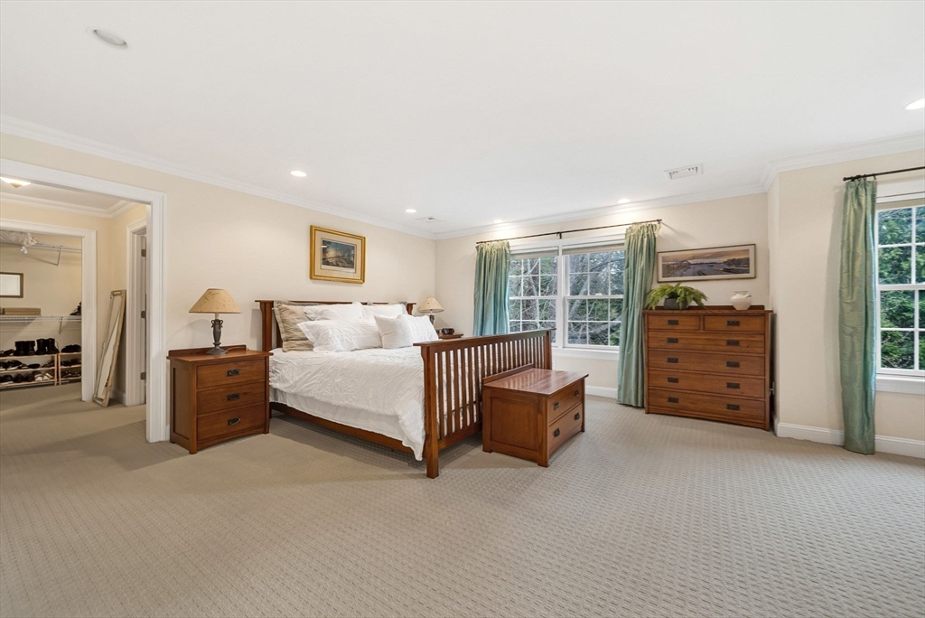 52 Longacre Road Needham, MA 02492 - Photo 16 of 36