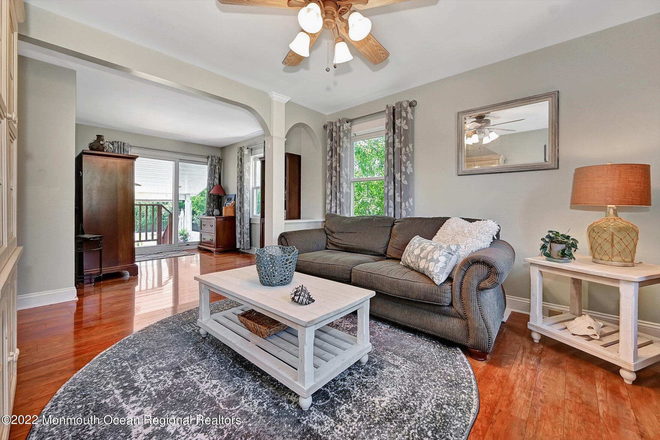 75 Brookhill Drive Howell, NJ 07731 - Photo 20 of 46 19-Living