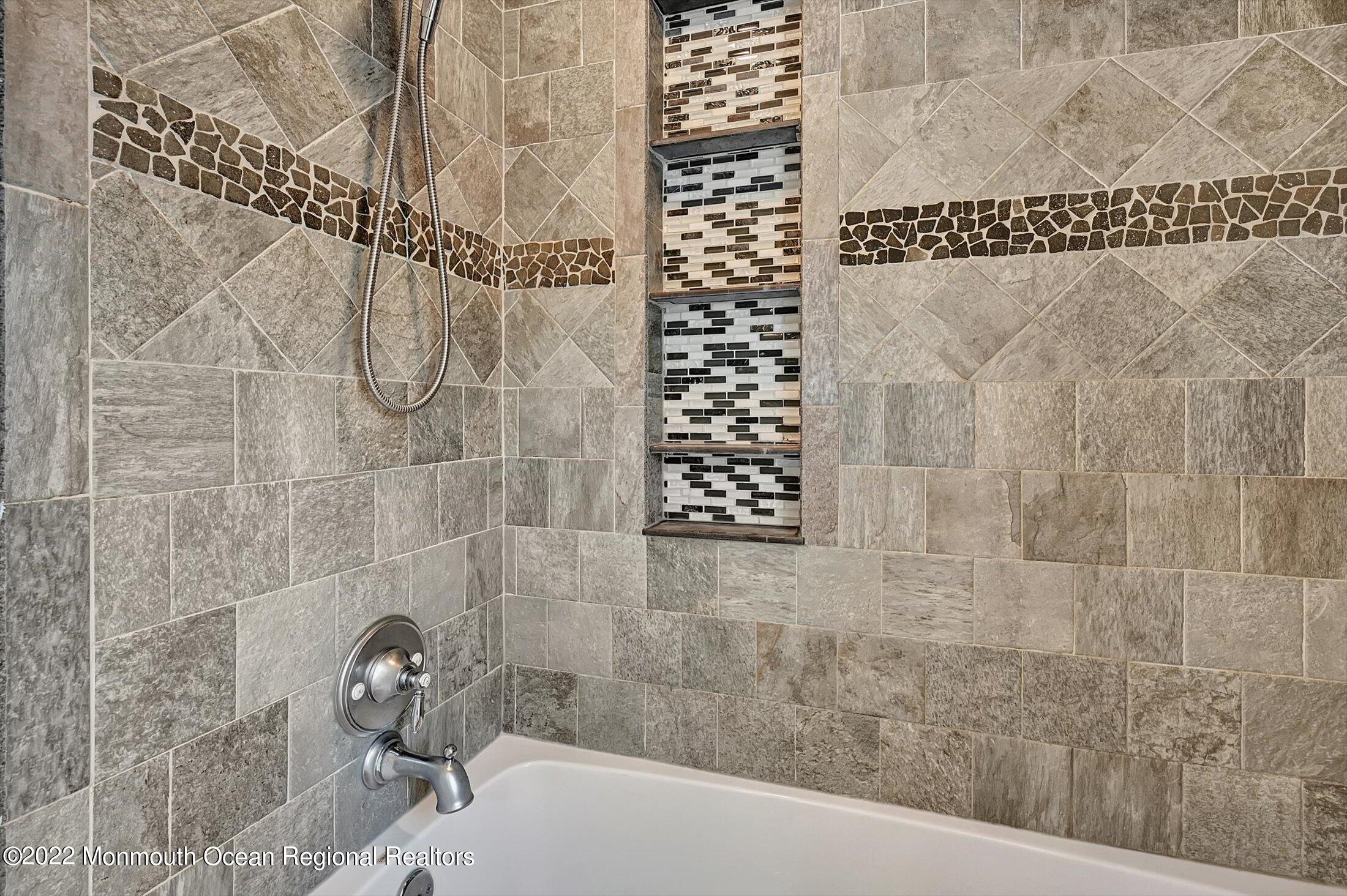 75 Brookhill Drive Howell, NJ 07731 - Photo 26 of 46 25-Main Bath