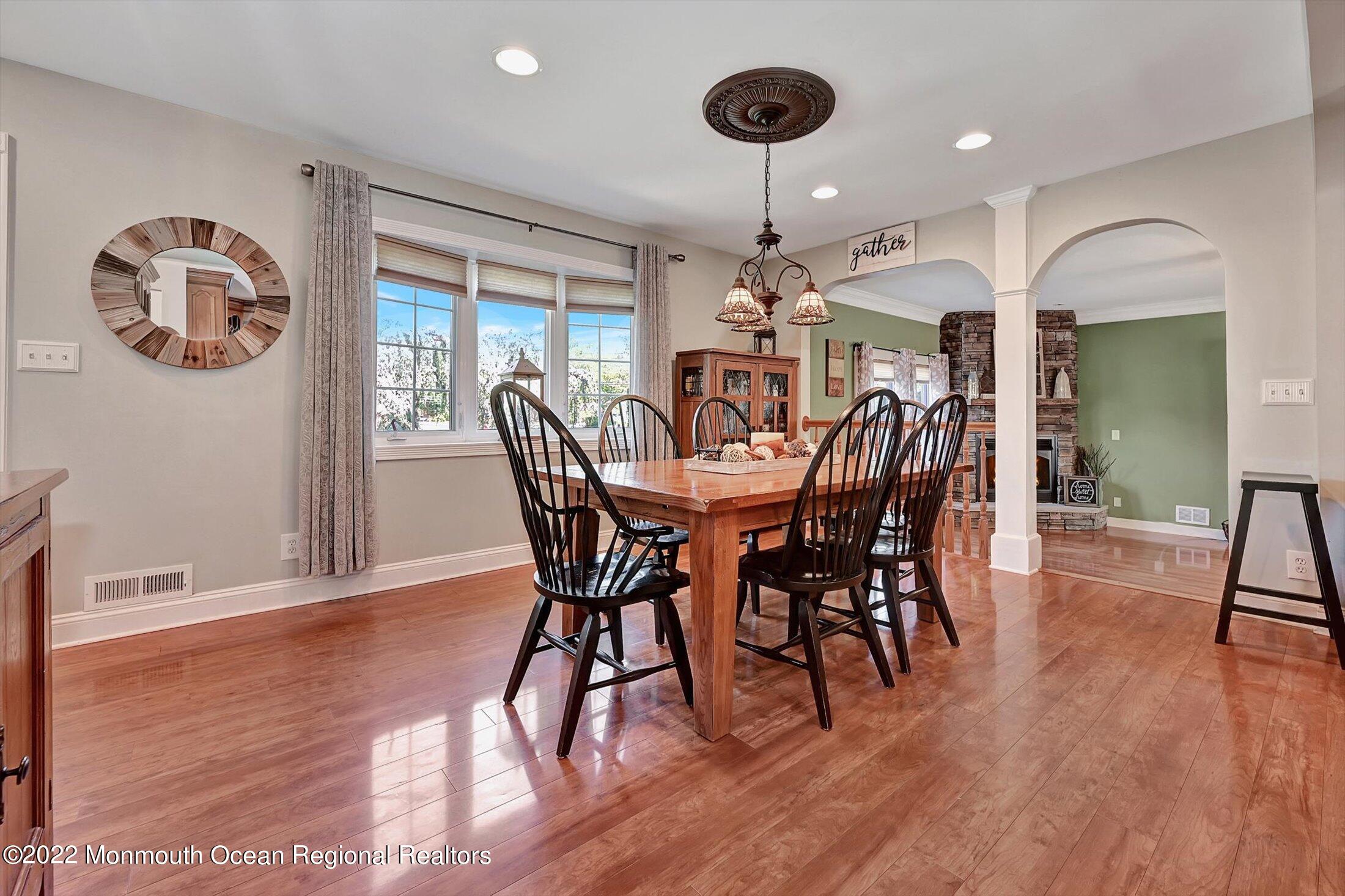 75 Brookhill Drive Howell, NJ 07731 - Photo 6 of 46 05-Dining