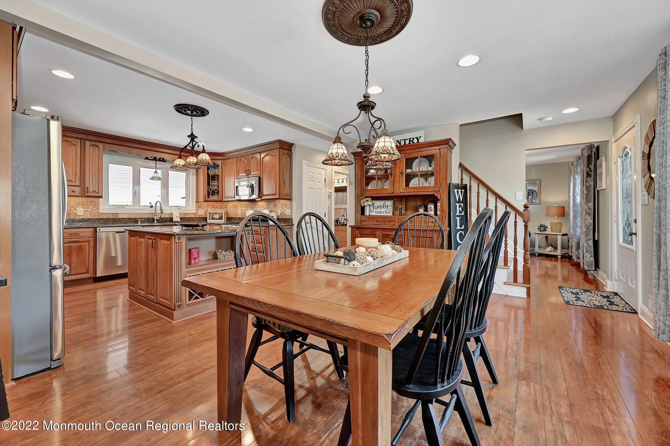 75 Brookhill Drive Howell, NJ 07731 - Photo 8 of 46 07-Dining
