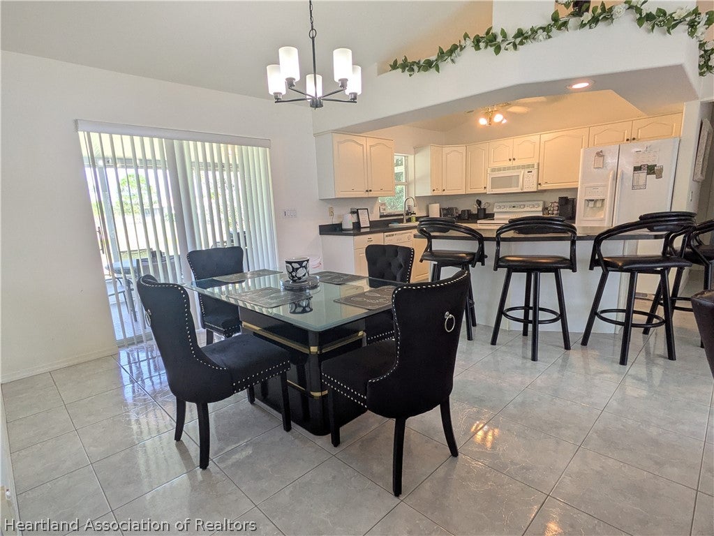 3719 Lakewood Road Sebring, FL 33875 - Photo 5 of 22 Gallery Image 5