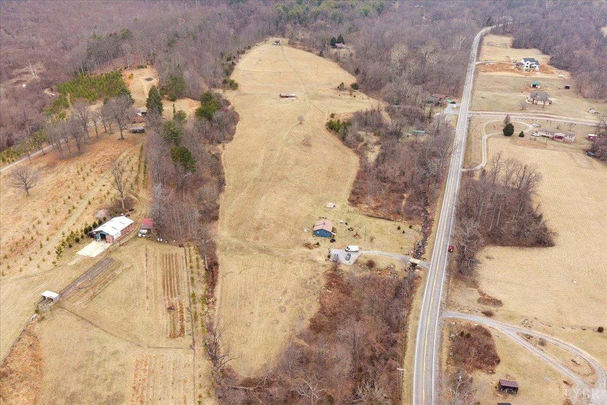 7392 Peaks Road Bedford, VA 24523 - Photo 1 of 48