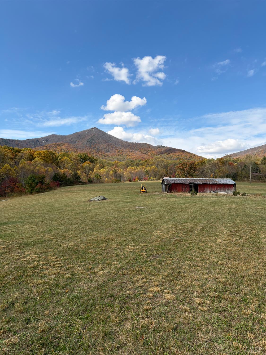 7392 Peaks Road Bedford, VA 24523 - Photo 32 of 48 a view of lake view and mountain