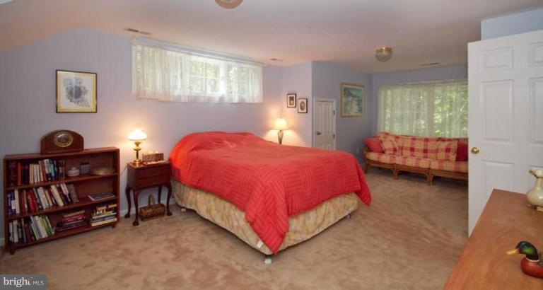 270 Grays Road Lothian, MD 20711 - Photo 16 of 30 UPPER LEVEL BEDROOM