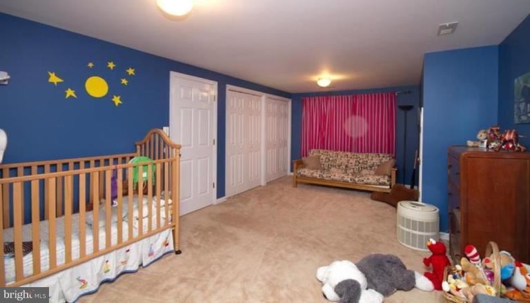 270 Grays Road Lothian, MD 20711 - Photo 21 of 30 LARGE UPPER LEVEL BEDROOM