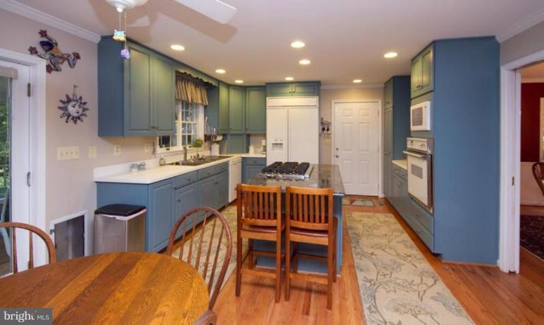 270 Grays Road Lothian, MD 20711 - Photo 24 of 30 CHEF'S KITCHEN