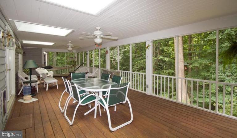 270 Grays Road Lothian, MD 20711 - Photo 25 of 30 14 X 40 SCREENED PORCH