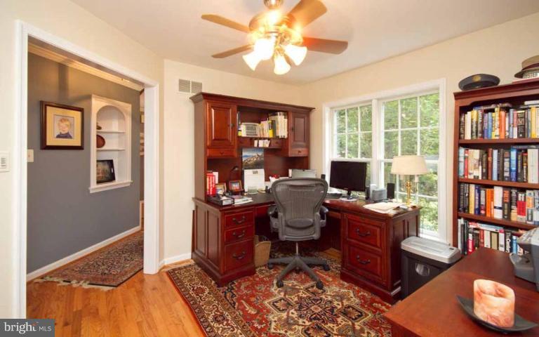 270 Grays Road Lothian, MD 20711 - Photo 5 of 30 Den