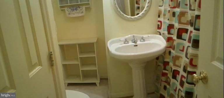 130 Environs Road Sterling, VA 20165 - Photo 7 of 16 Bath Full Bath