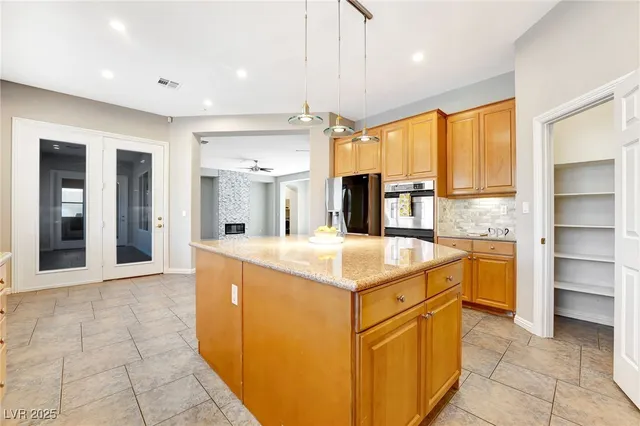 $3,300 | 7232 Frontier Hills Avenue, Las Vegas, NV 89113